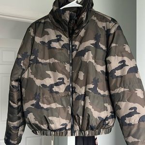 Camouflage puffer jacket